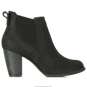 UGG Cobie II black nubuck leather ankle boots with stacked block heel Size 7.5